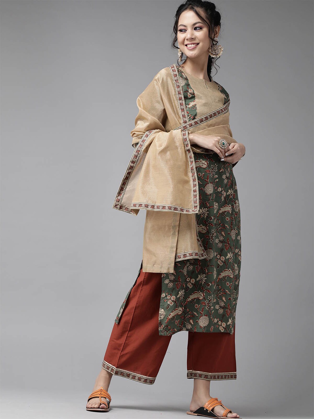 

ODETTE Women Green Ethnic Motifs Printed Pure Cotton Kurta with Palazzos & With Dupatta