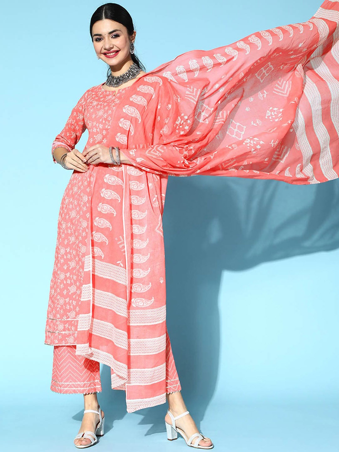 

ODETTE Women Pink Floral Printed Kurta with Palazzos & With Dupatta