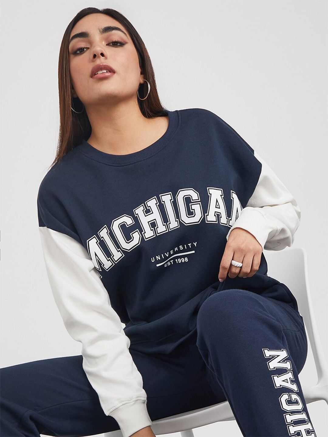 

Styli Women Navy Blue Printed Cotton Sweatshirt
