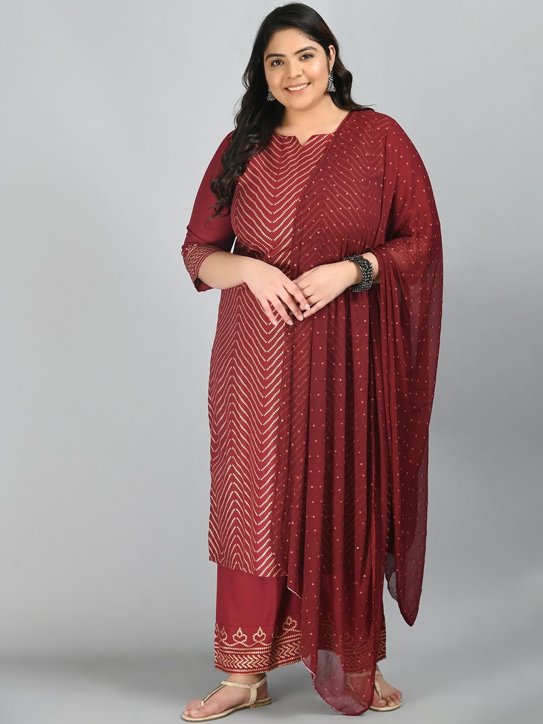 

PrettyPlus by Desinoor.com Plus Size Red Bandhani Kurta with Palazzos & With Dupatta