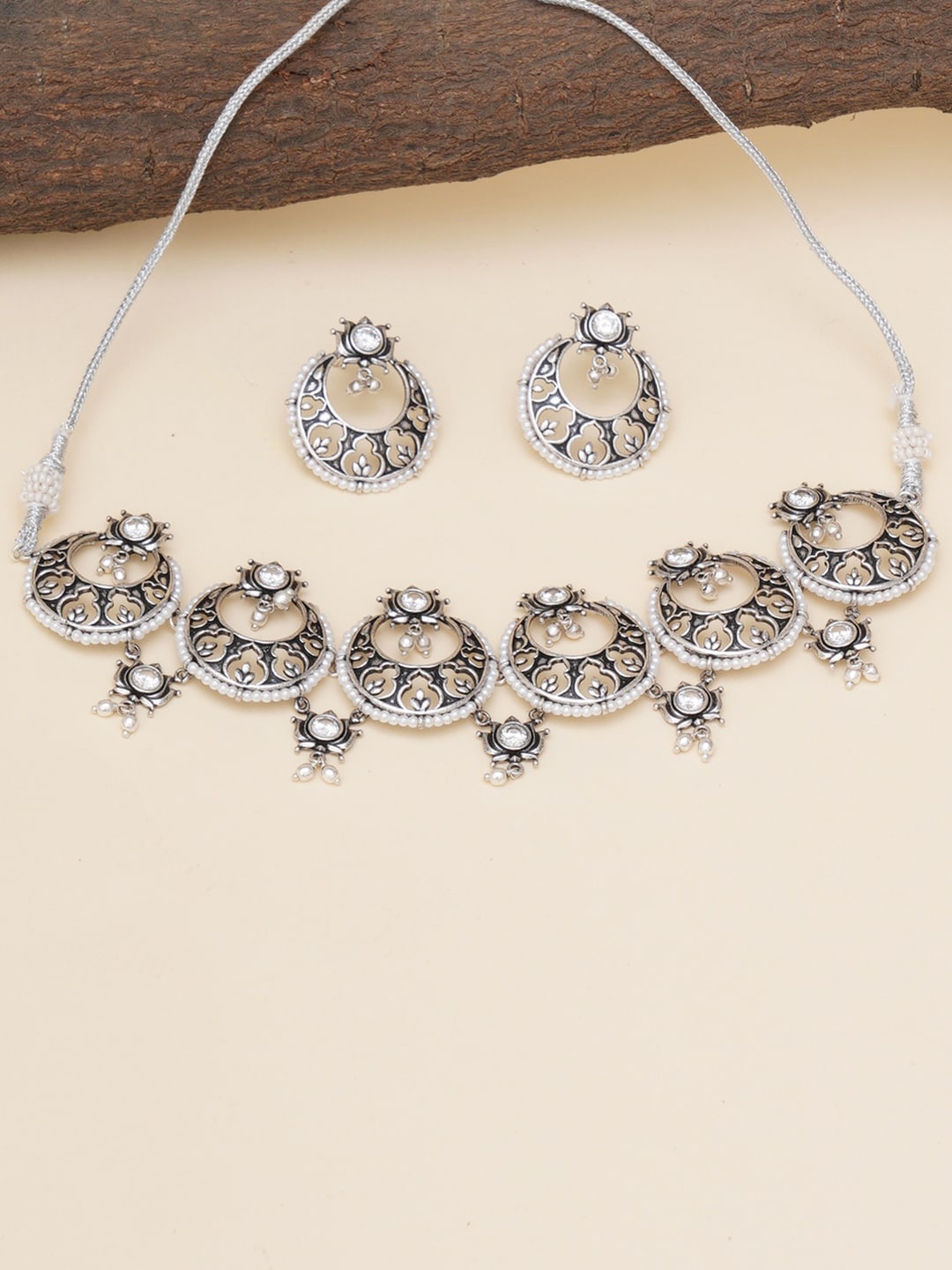 

Voylla Silver-Plated White Stone-Studded & Pearl Beaded Jewellery Set