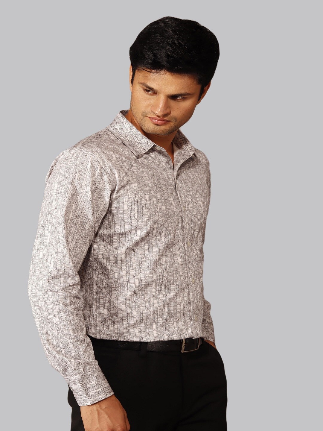 

Hencemade Men Grey Classic Slim Fit Printed Cotton Casual Shirt