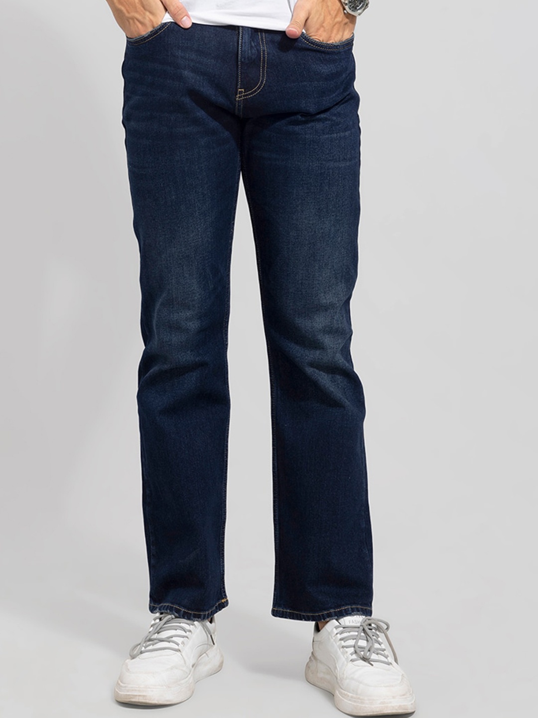 

Snitch Men Blue Bootcut Mid Rise Stretchable Jeans