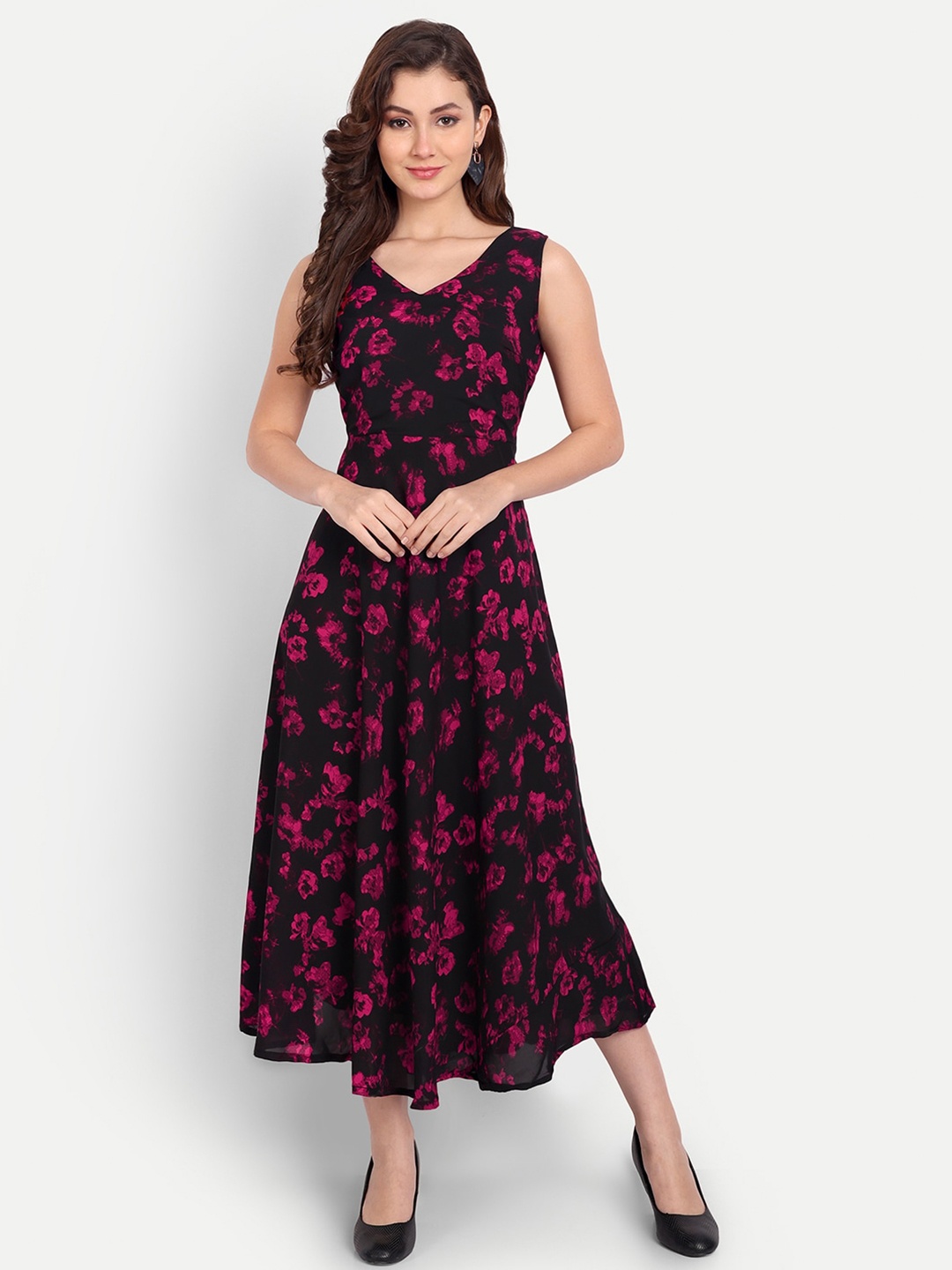

WEAVETECH IMPEX Women Black & Maroon Printed Maxi Dress