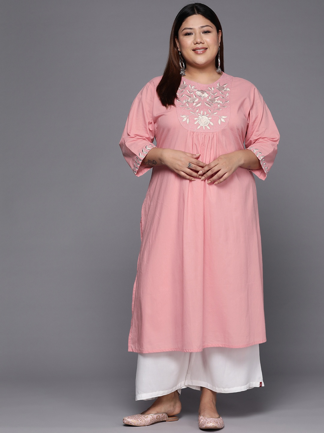 

Varanga Women Pink Floral Zari Yoke Design Floral Kurta