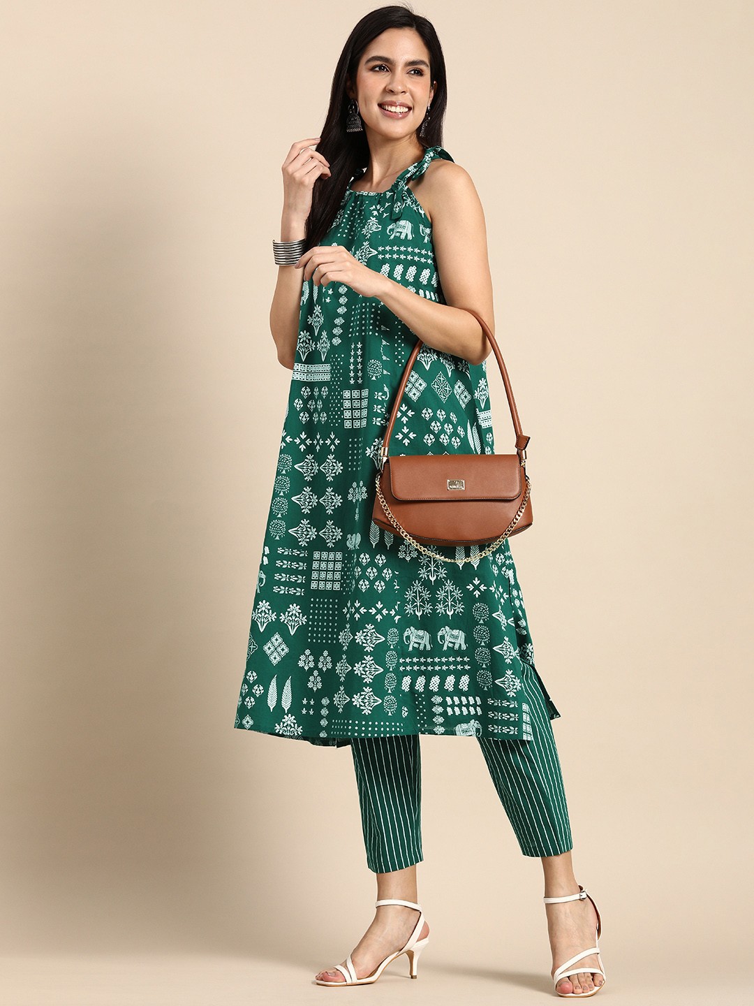 

Anouk Women Ethnic Motifs Printed Pure Cotton Kurta with Trousers, Green