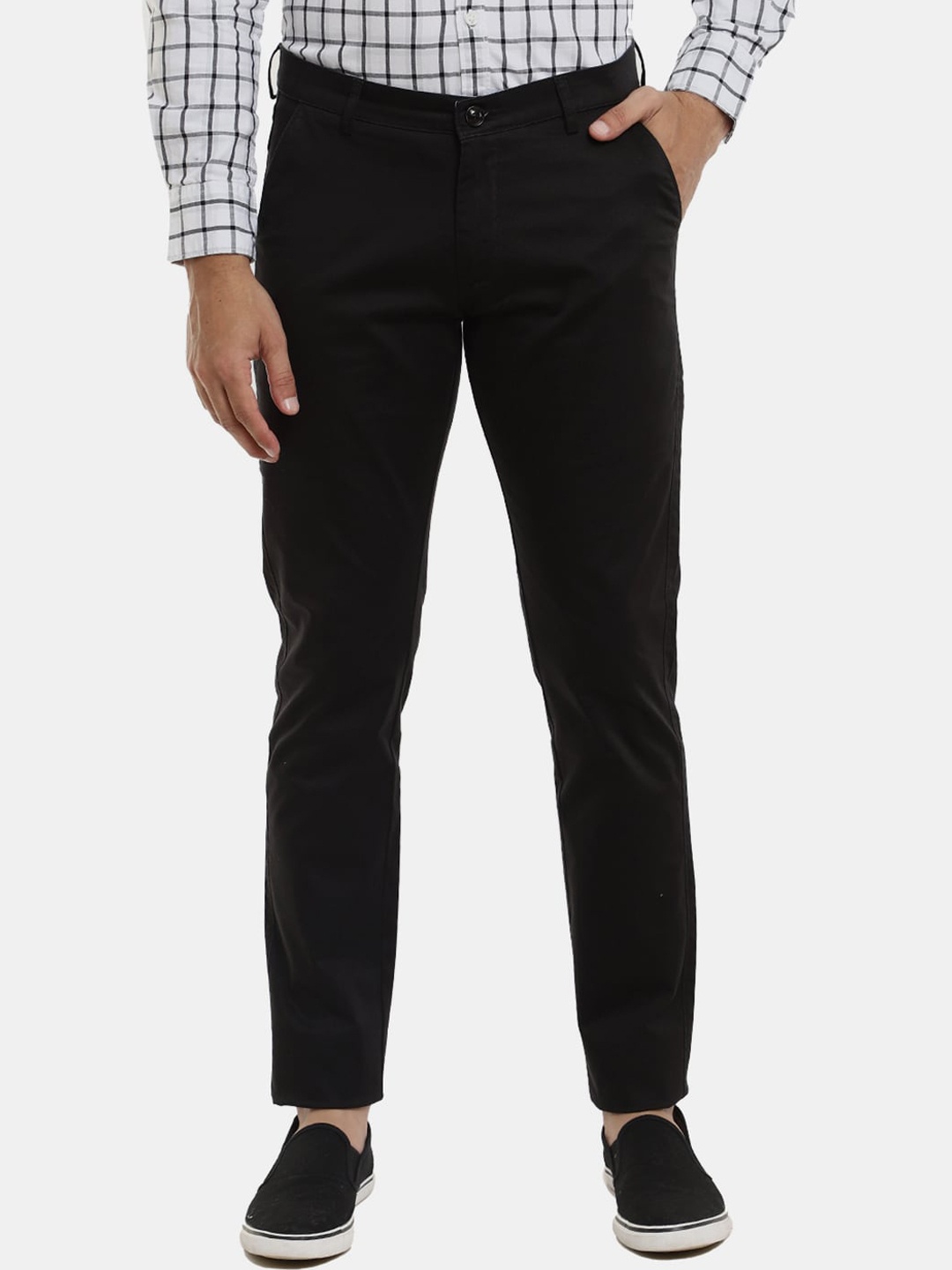

V-Mart Men Black Classic Slim Fit Chinos Trousers