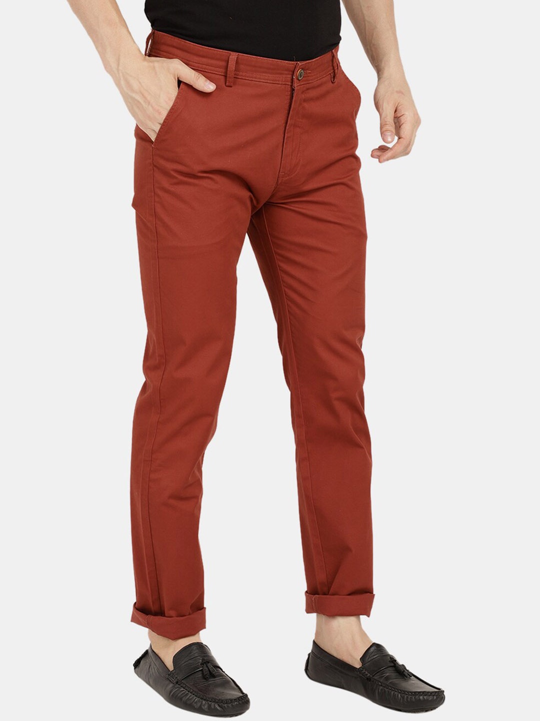 

V-Mart Men Rust Solid Classic Slim Fit Chinos Trouser
