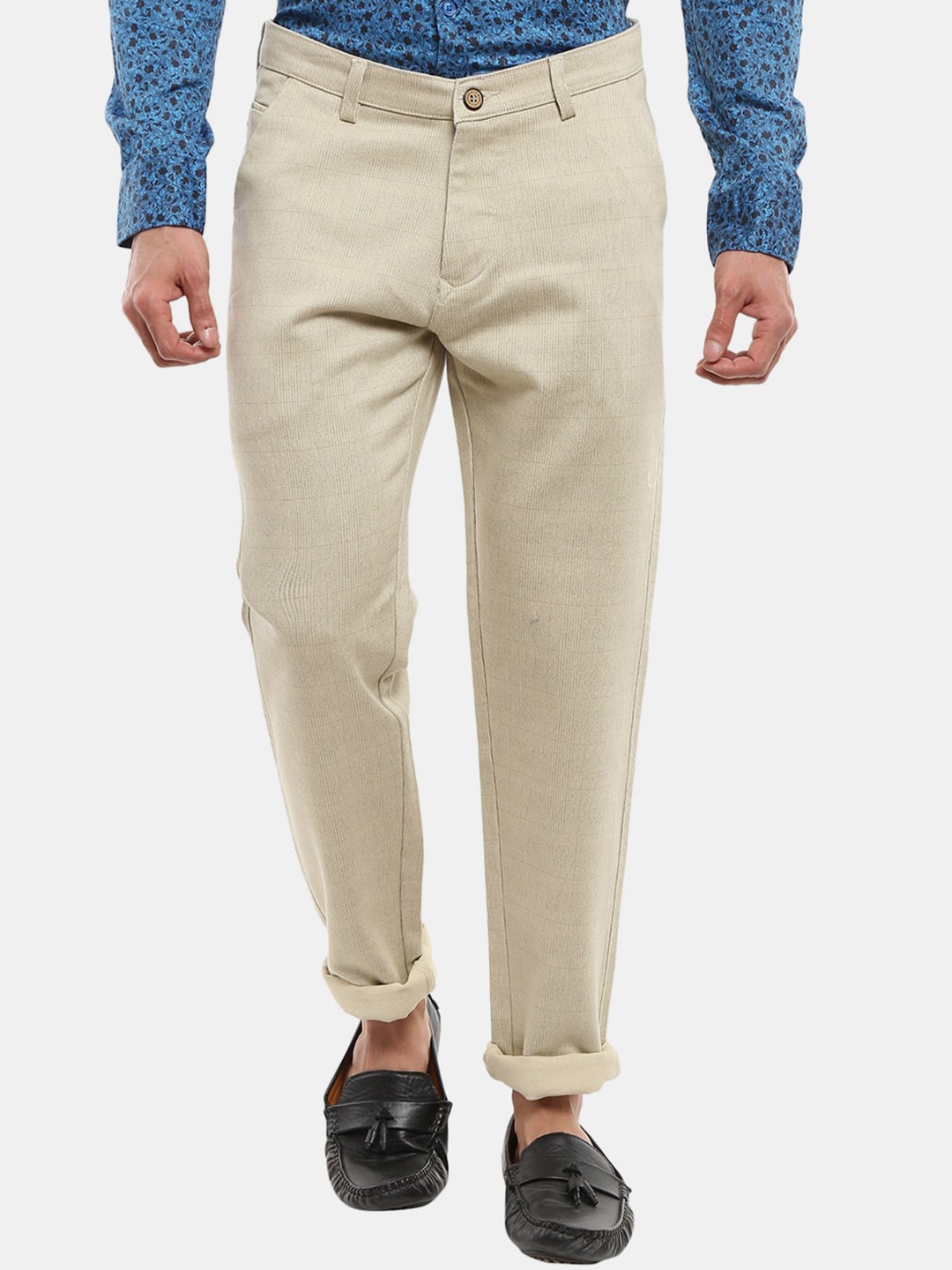 

V-Mart Men Cream Solid Classic Slim Fit Chinos Trouser