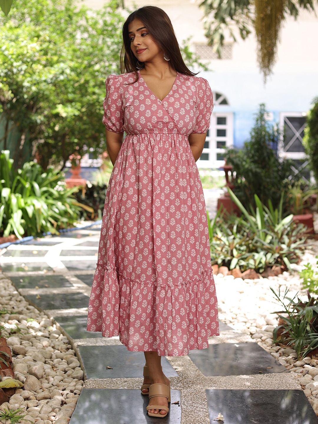 

Twilldor Maroon Floral Midi Cotton Dress