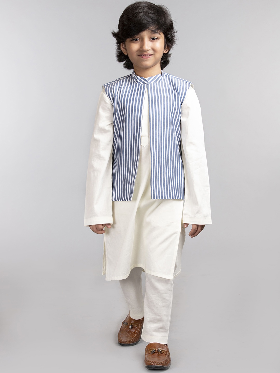 

BYB PREMIUM Boys White Kurta with Pyjamas & with Nehru Jacket