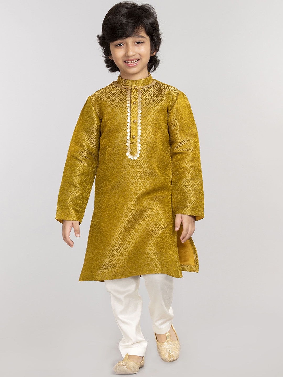 

BYB PREMIUM Boys Green Ethnic Motifs Embroidered Kurta with Pyjamas