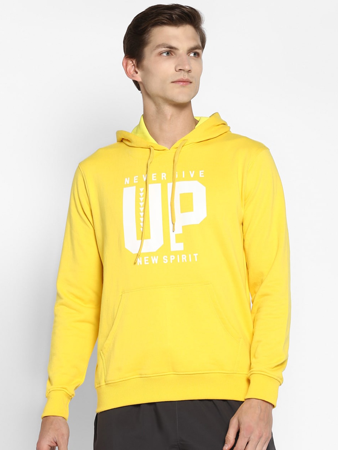 

Yuuki Men Yellow Printed Hooded Cotton Sweatshirt