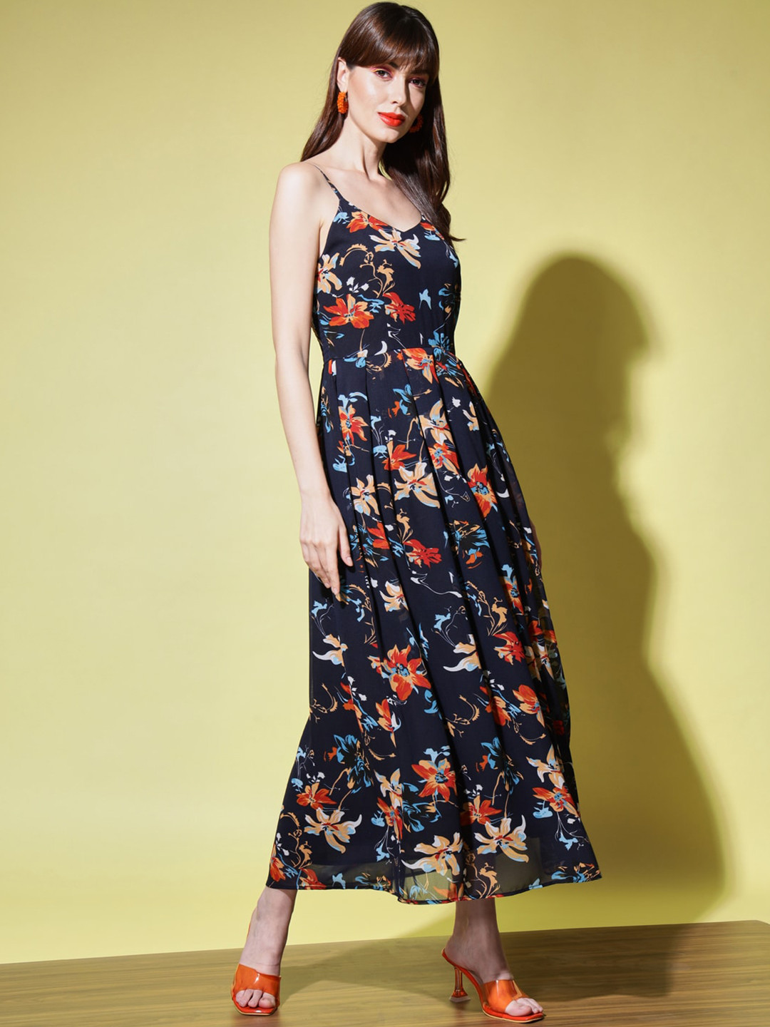 

Slenor Navy Blue Floral Georgette Maxi Dress