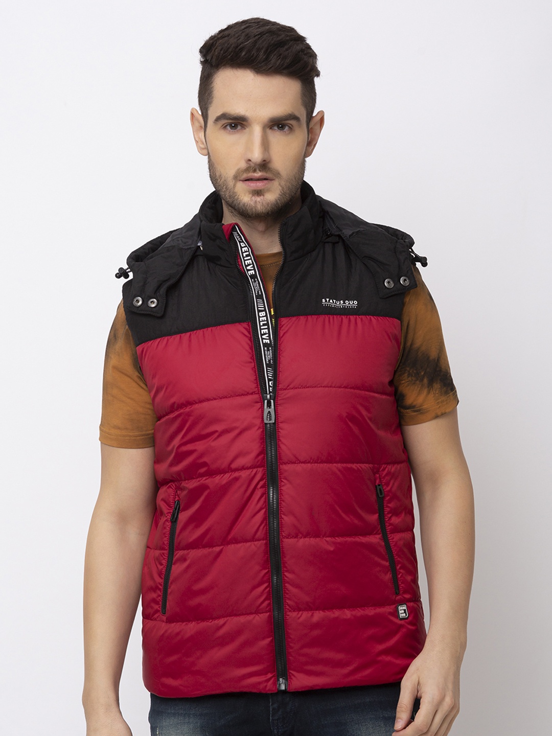 

Status Quo Men Black Red Colourblocked Quilted Jacket