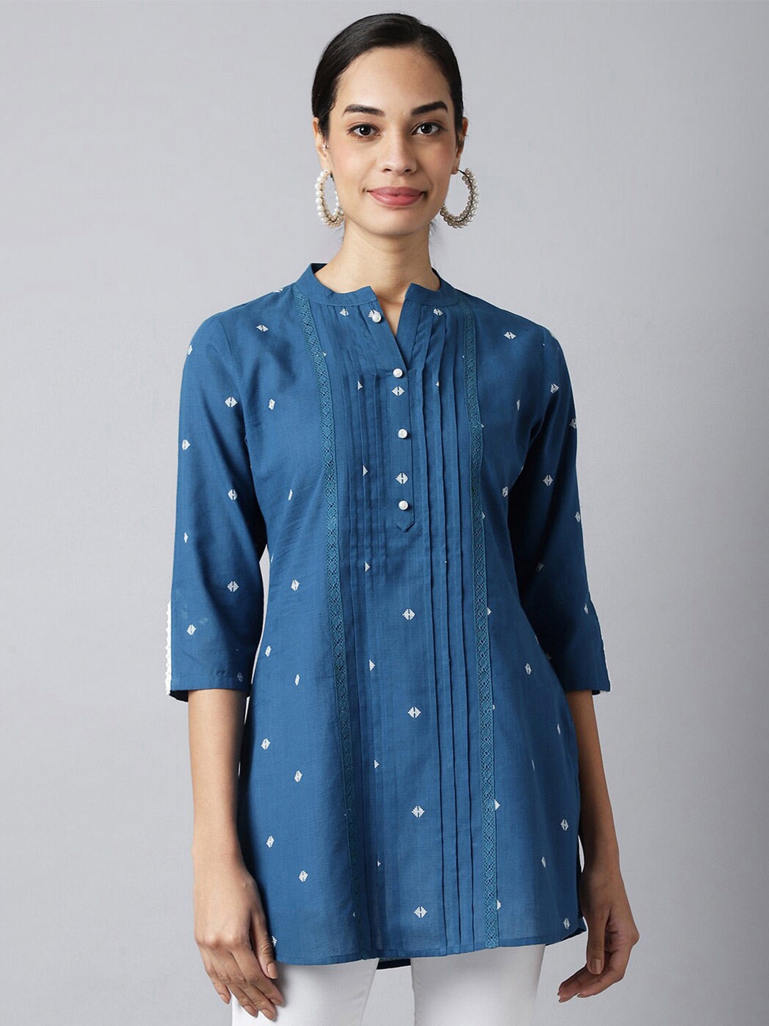 

MEESAN Blue & White Mandarin Collar Cotton Tunic