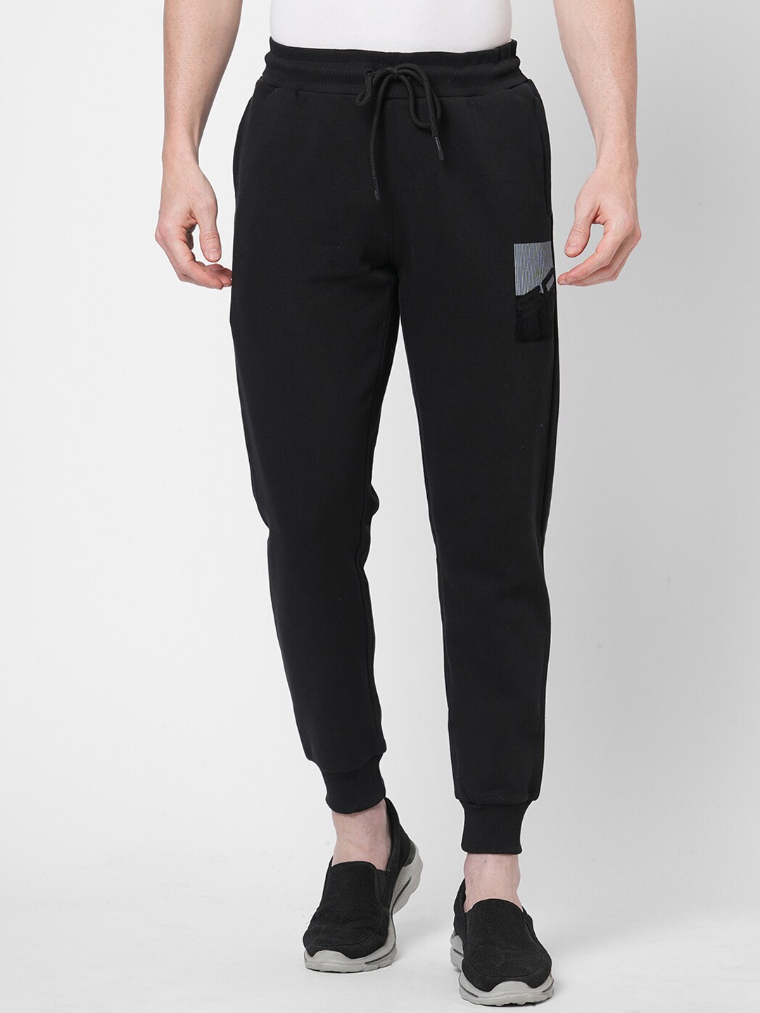 

Sweet Dreams Men Black Solid Joggers