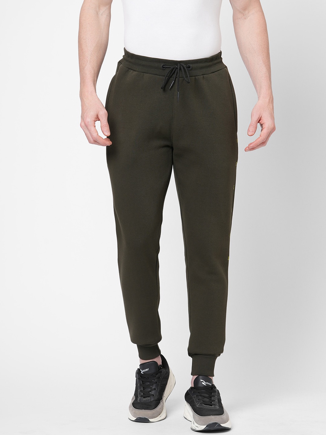 

Sweet Dreams Men Olive Green Solid Joggers