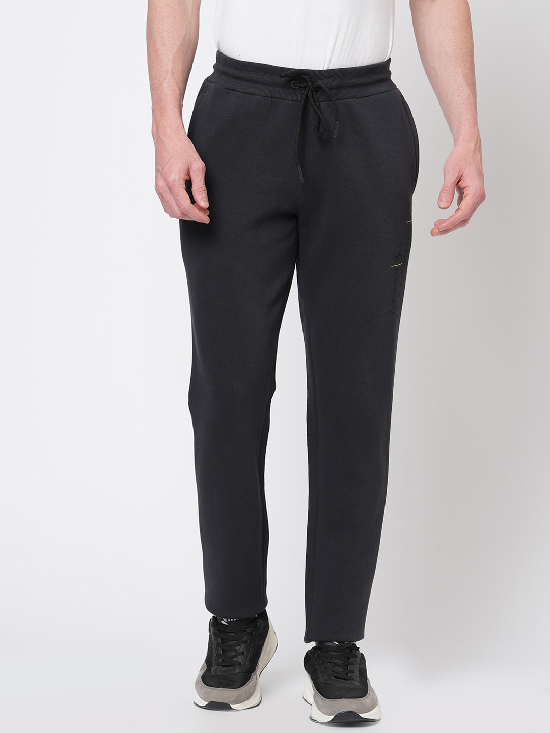 

Sweet Dreams Men Grey Solid Track Pants