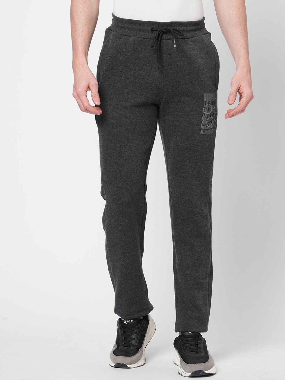 

Sweet Dreams Men Charcoal Solid Fleece Track Pants