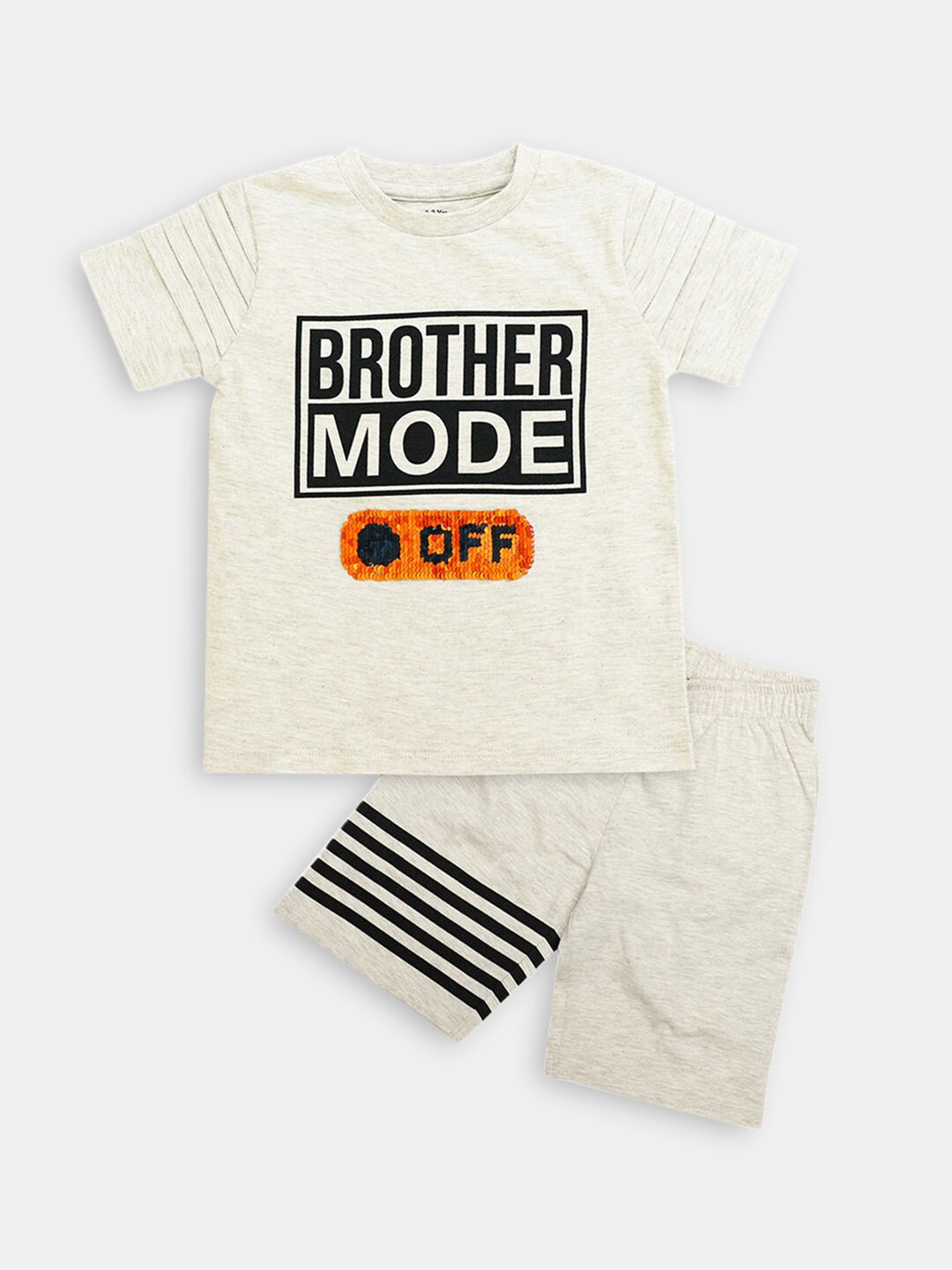 

Hopscotch Boys Off White & Black Pure Cotton Printed T-shirt with Short