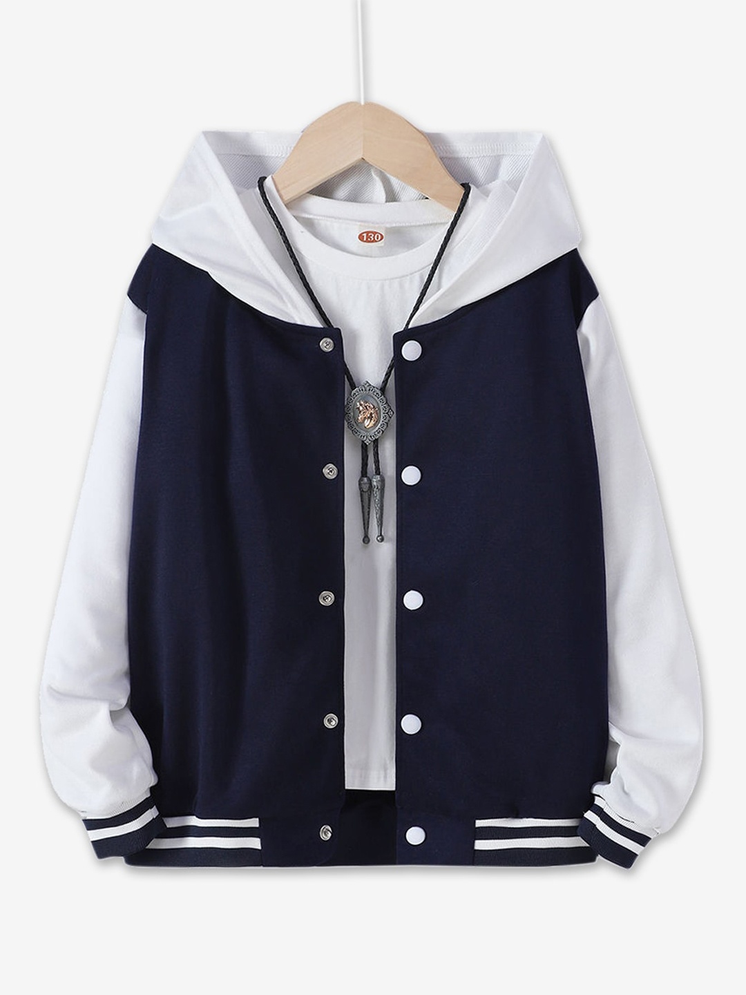 

Hopscotch Boys Grey & Navy Blue Colourblocked Hooded Sporty Jacket