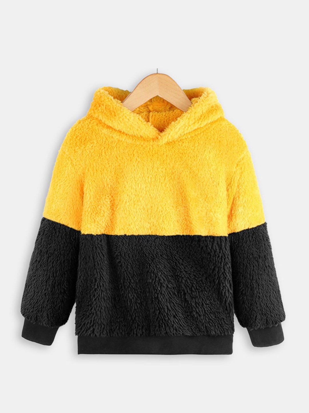 

Hopscotch Boys Yellow & Black Colourblocked Hooded Sweatshirt