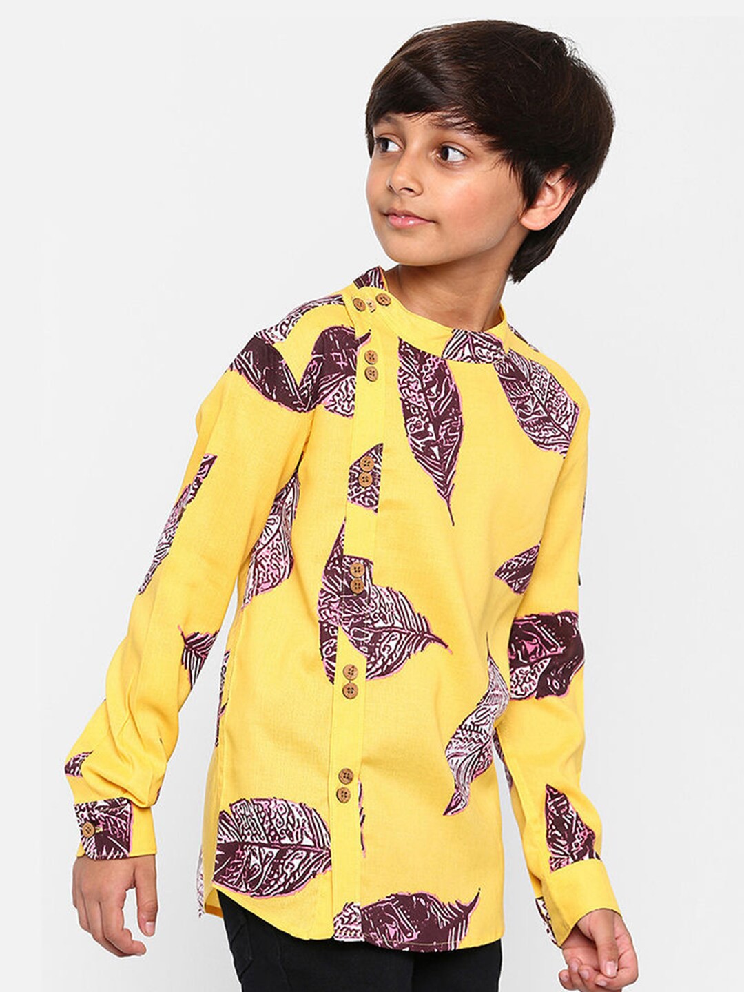 

Hopscotch Boys Yellow Classic Printed Cotton Casual Shirt