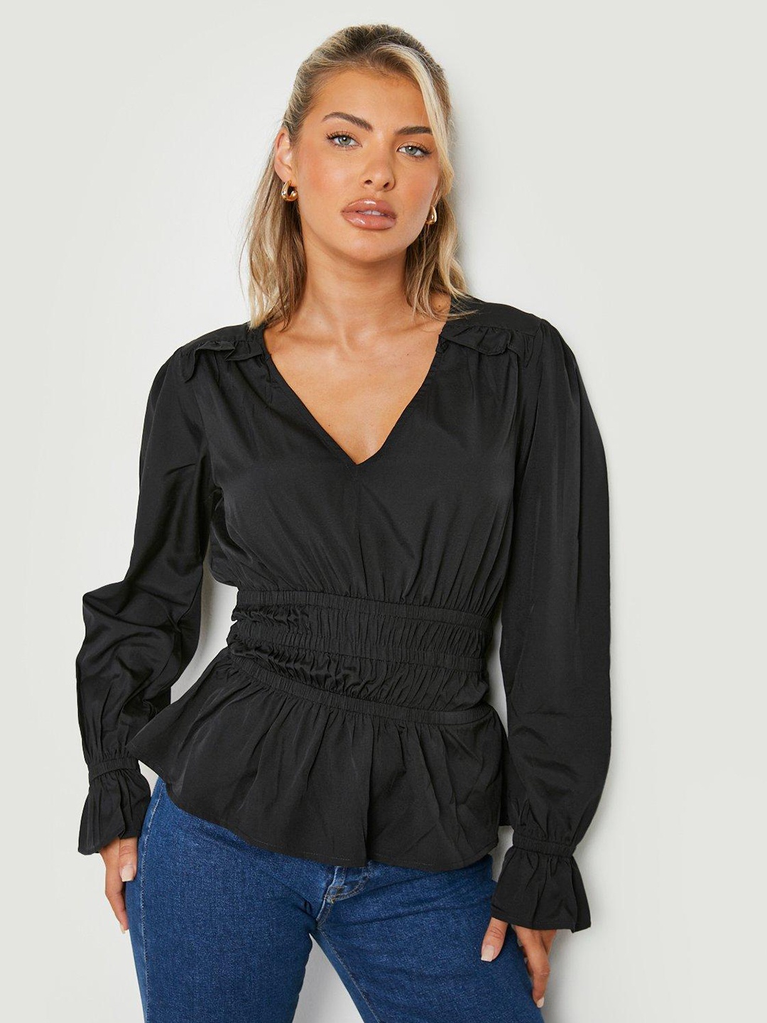 

Boohoo Solid Smocked Top, Black