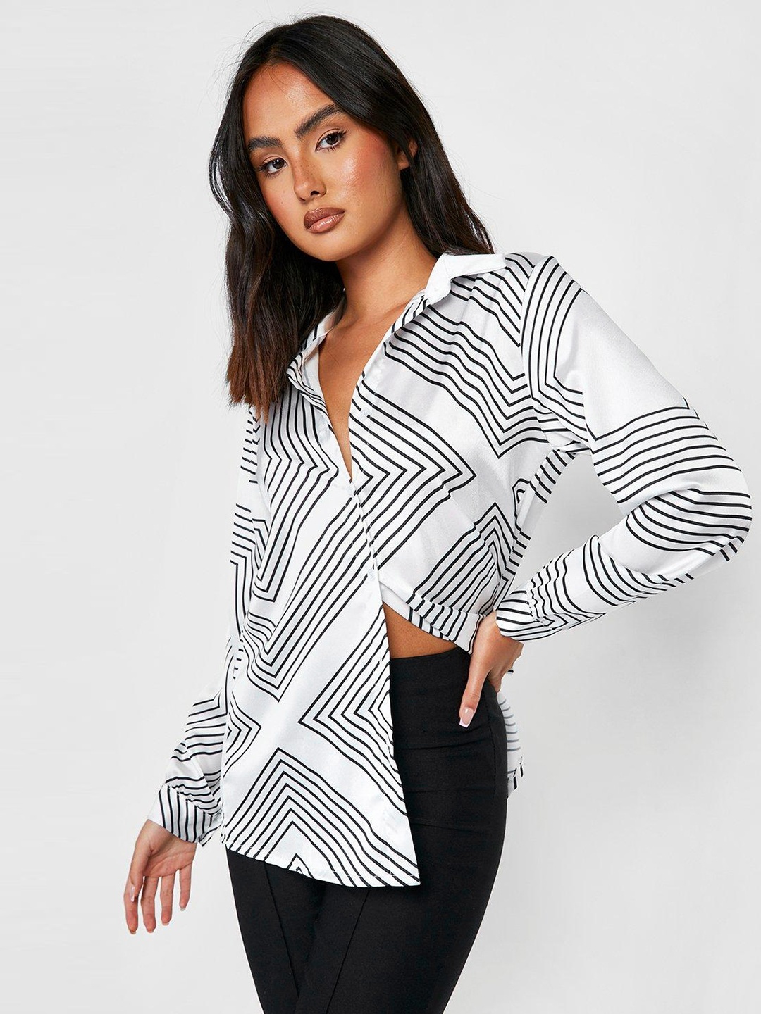 

Boohoo Women Graphic Printed Oversized Satin Casual Shirt, Black