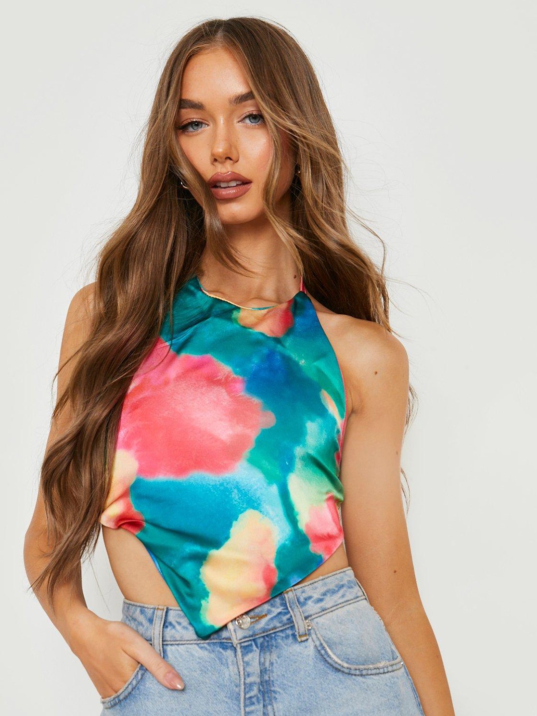 

Boohoo Tie and Dye Print Halter Neck Styled Back Top, Green