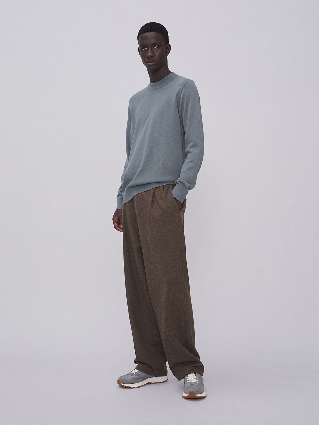 

H&M Men Grey Slim Fit Fine-Knit Turtleneck Jumper