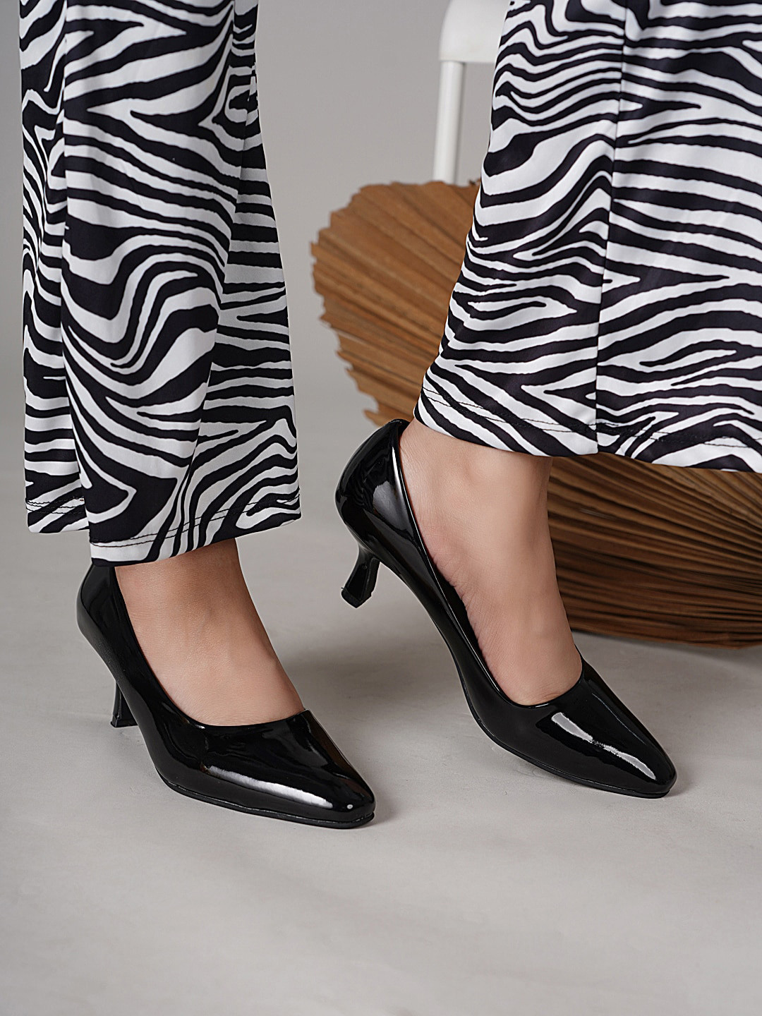 

DressBerry Black Block Pumps Heels