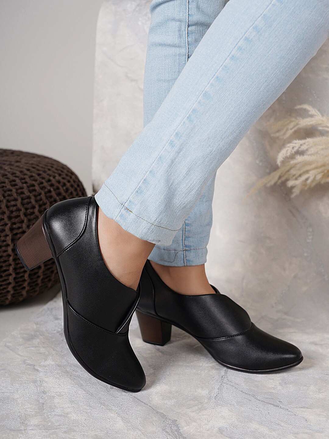 

DressBerry Black Block Pumps Heels