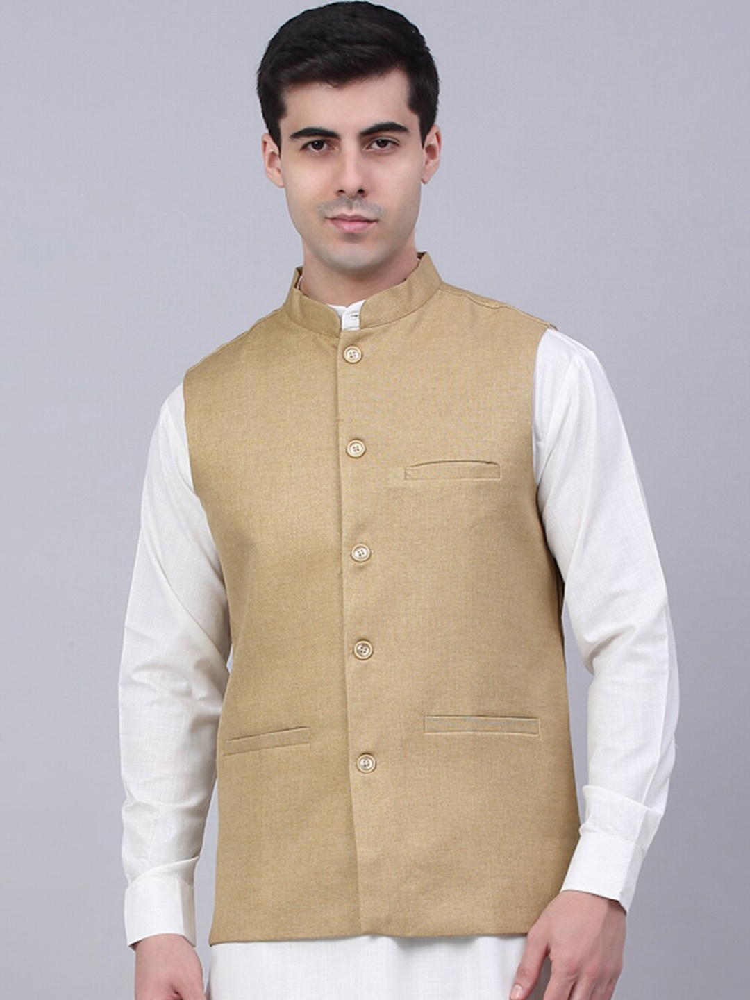 

Jompers Men Beige Solid Nehru Jacket