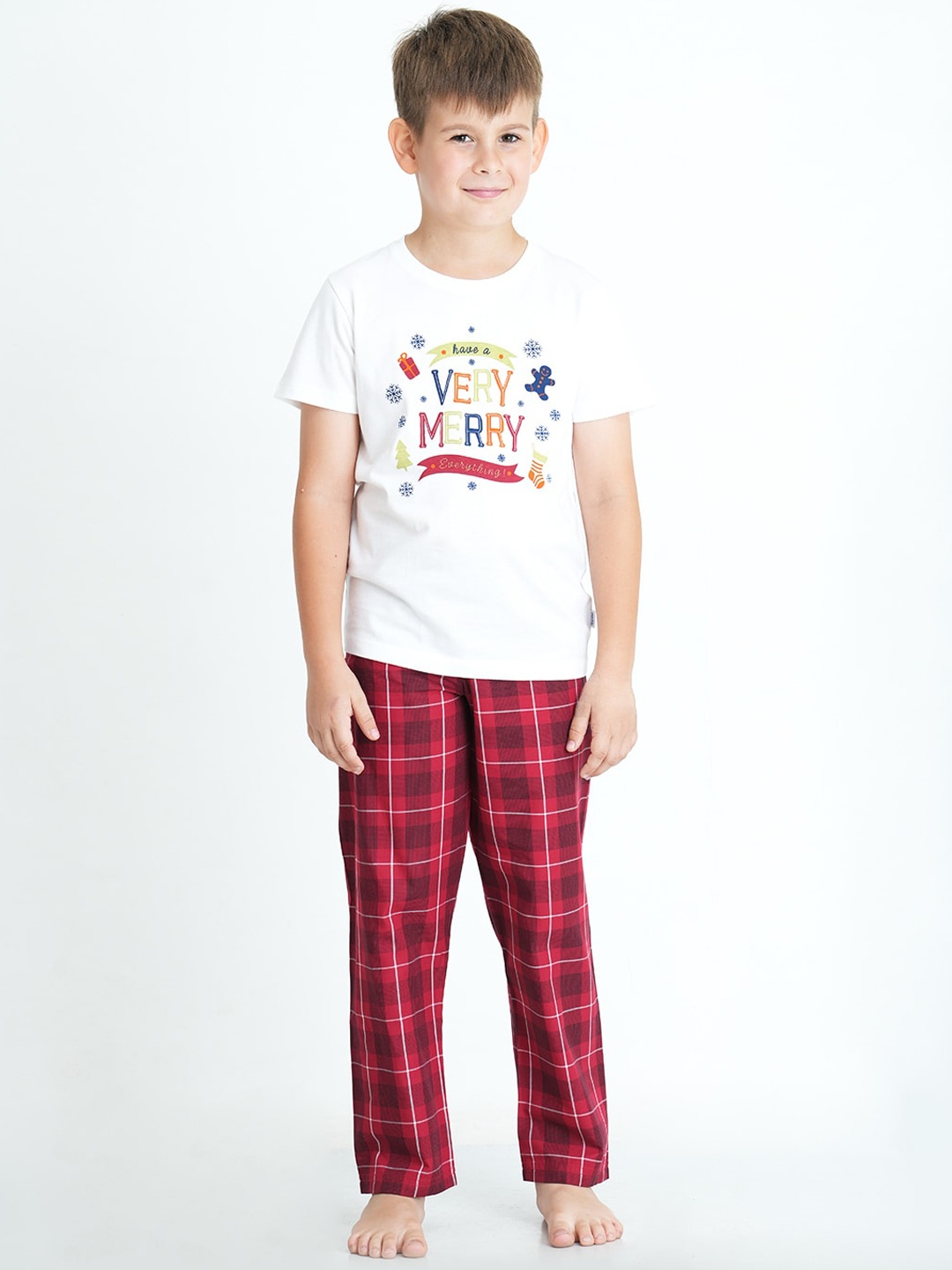 

mackly Kids White & Red Printed Pure Cotton Night suit