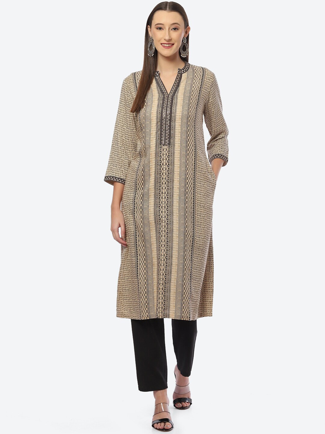 

Biba Geometric Printed Mandarin Collar Kurta, Beige