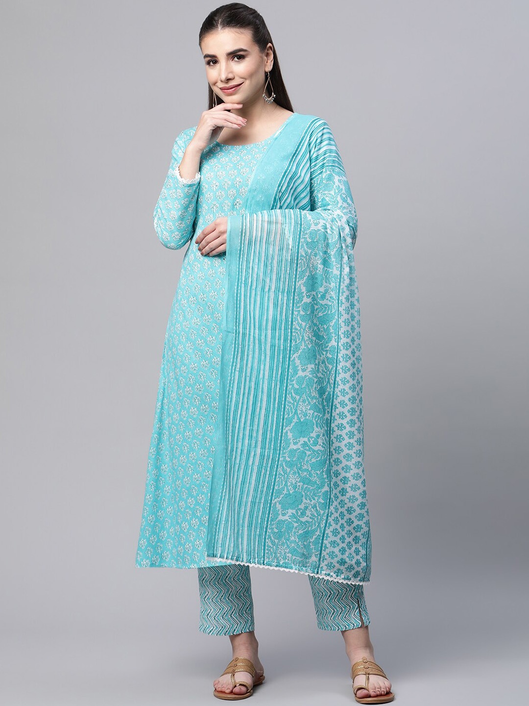 

SERONA FABRICS Women Turquoise Blue Floral Printed Pure Cotton Kurta with Trousers & With Dupatta