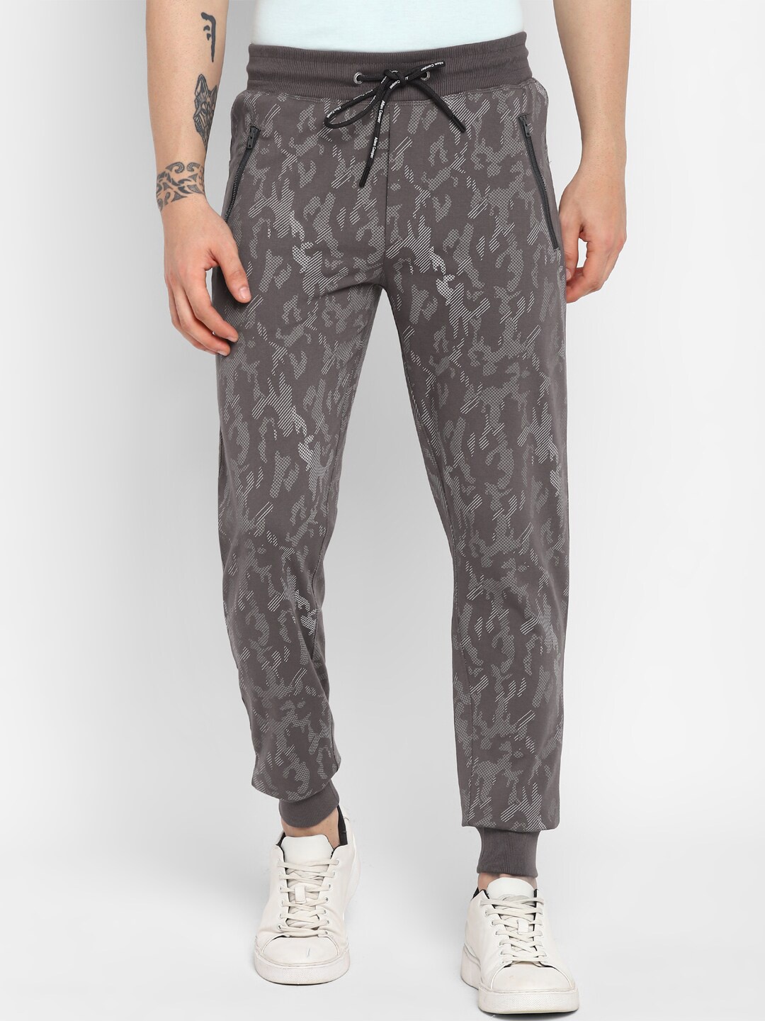 

Allen Cooper Men Grey Printed Antimicrobial Joggers