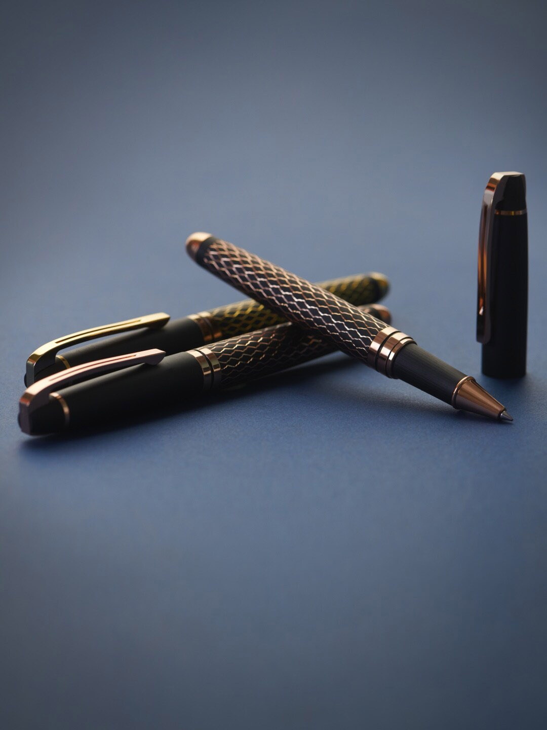 

Carlton London Black Printed Writing Pen