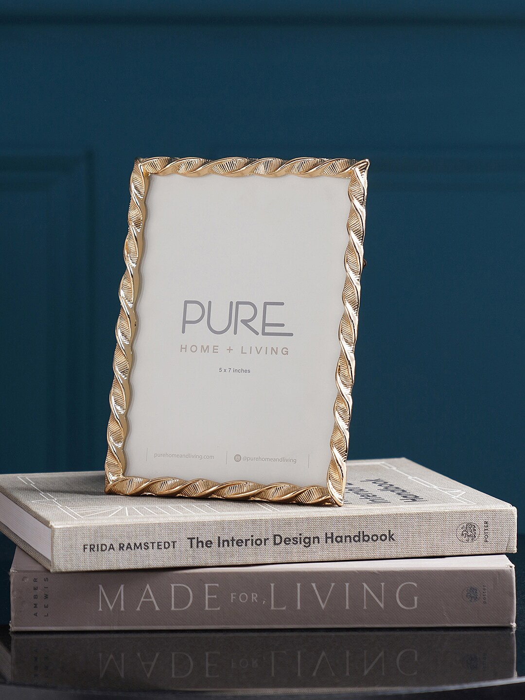 

Pure Home and Living Gold-Toned Textured Swivel Metal Photo Frame