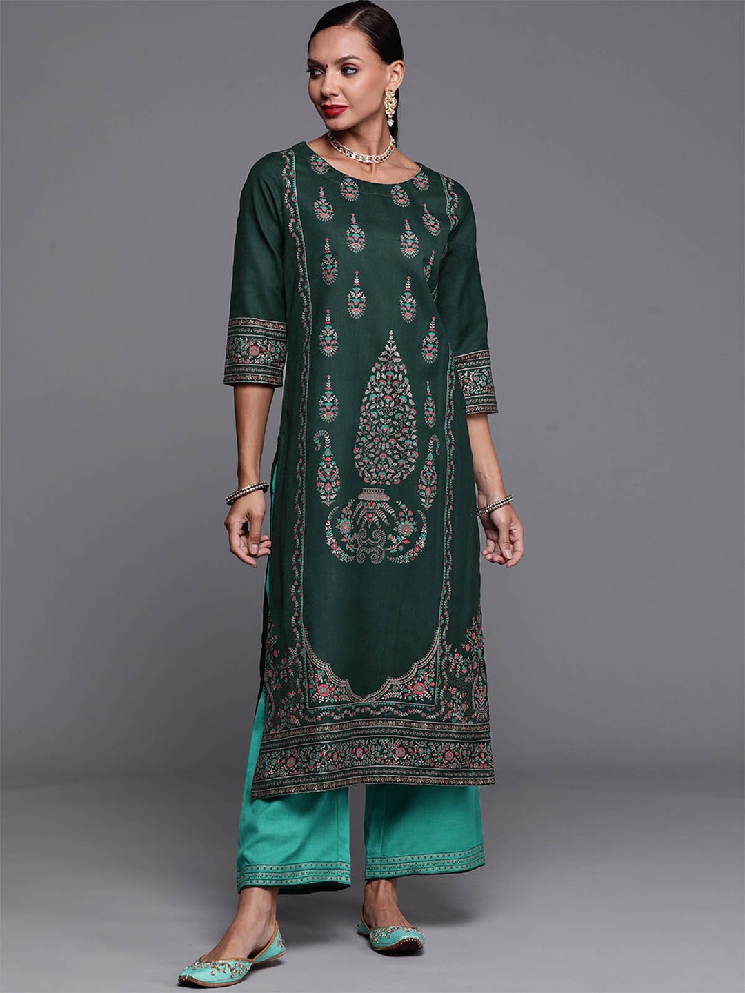 

ODETTE Women Green Printed Kurta with Palazzos