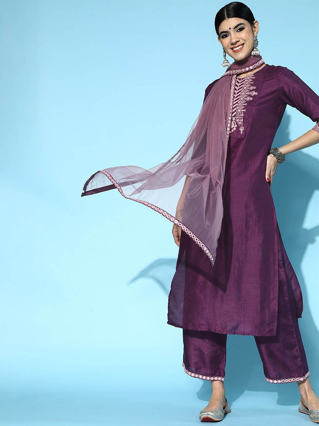 

ODETTE Women Violet Thread Work Kurta with Palazzos