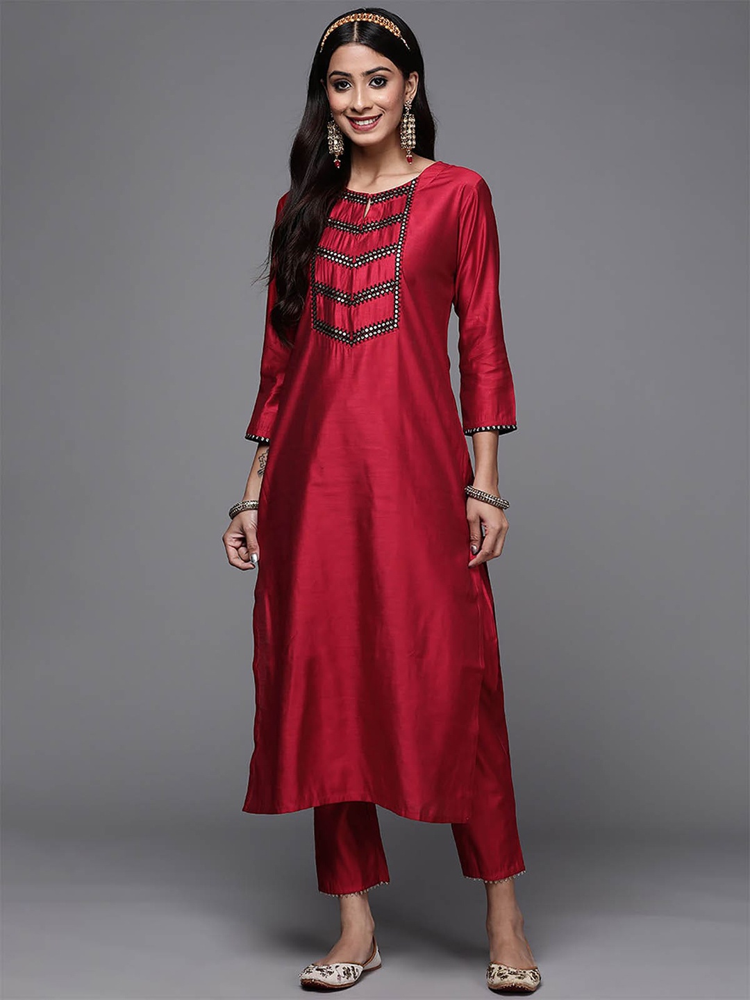 

ODETTE Women Red Kurta With Trousers