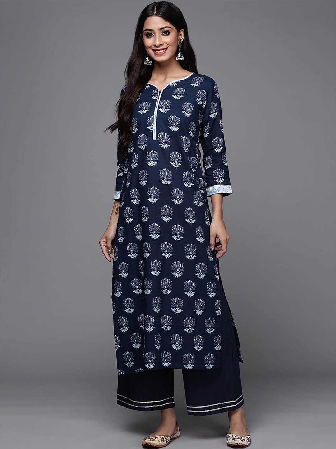 

ODETTE Women Navy Blue Floral Printed Gotta Patti Pure Cotton Kurta With Palazzos