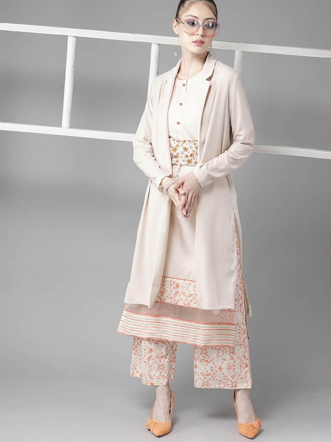 

ODETTE Women Off White Pure Cotton Kurta With Palazzos