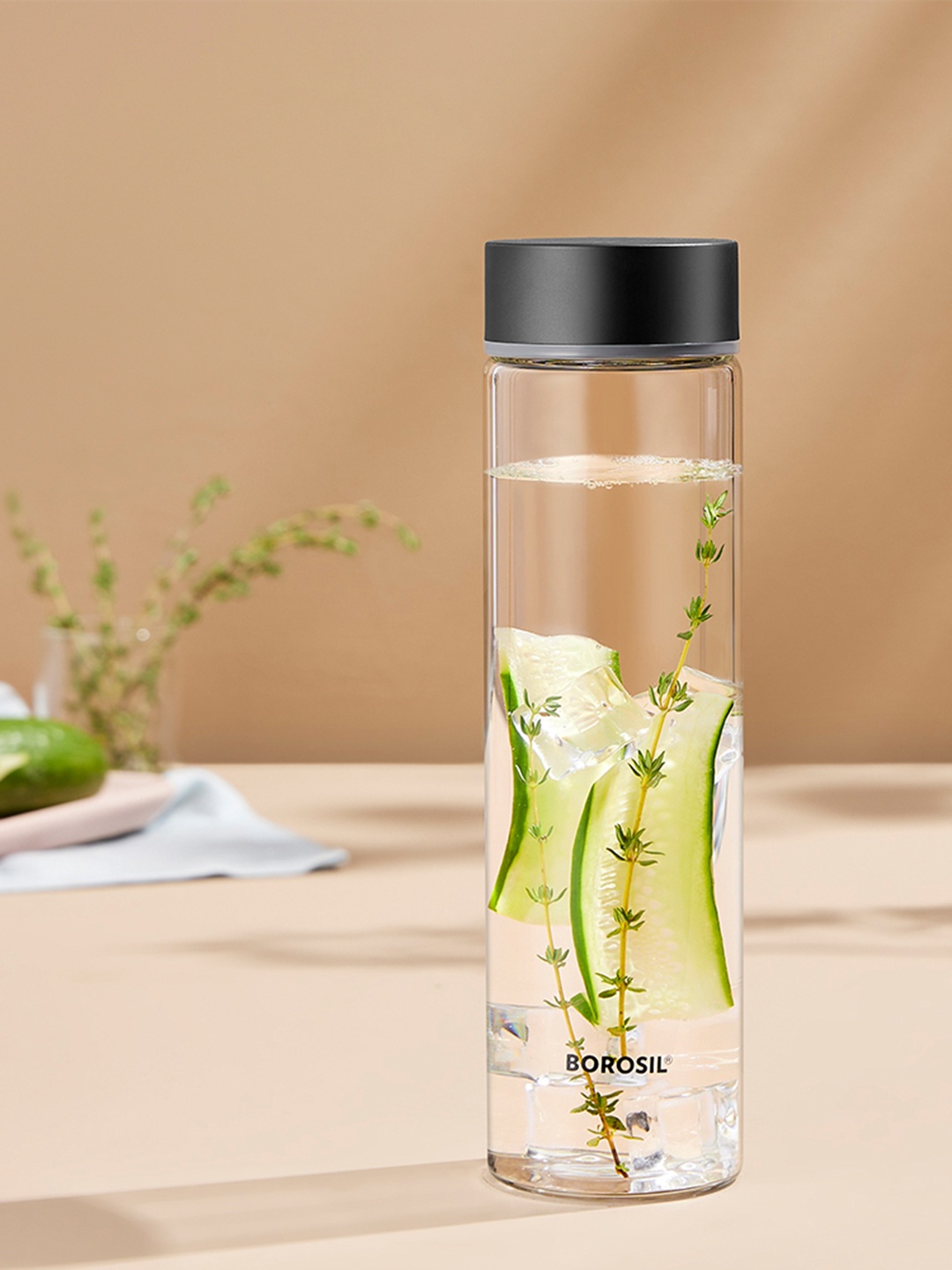 

BOROSIL Transparent Borosilicate Glass Water Bottle With Air Tight Lid- 550ML