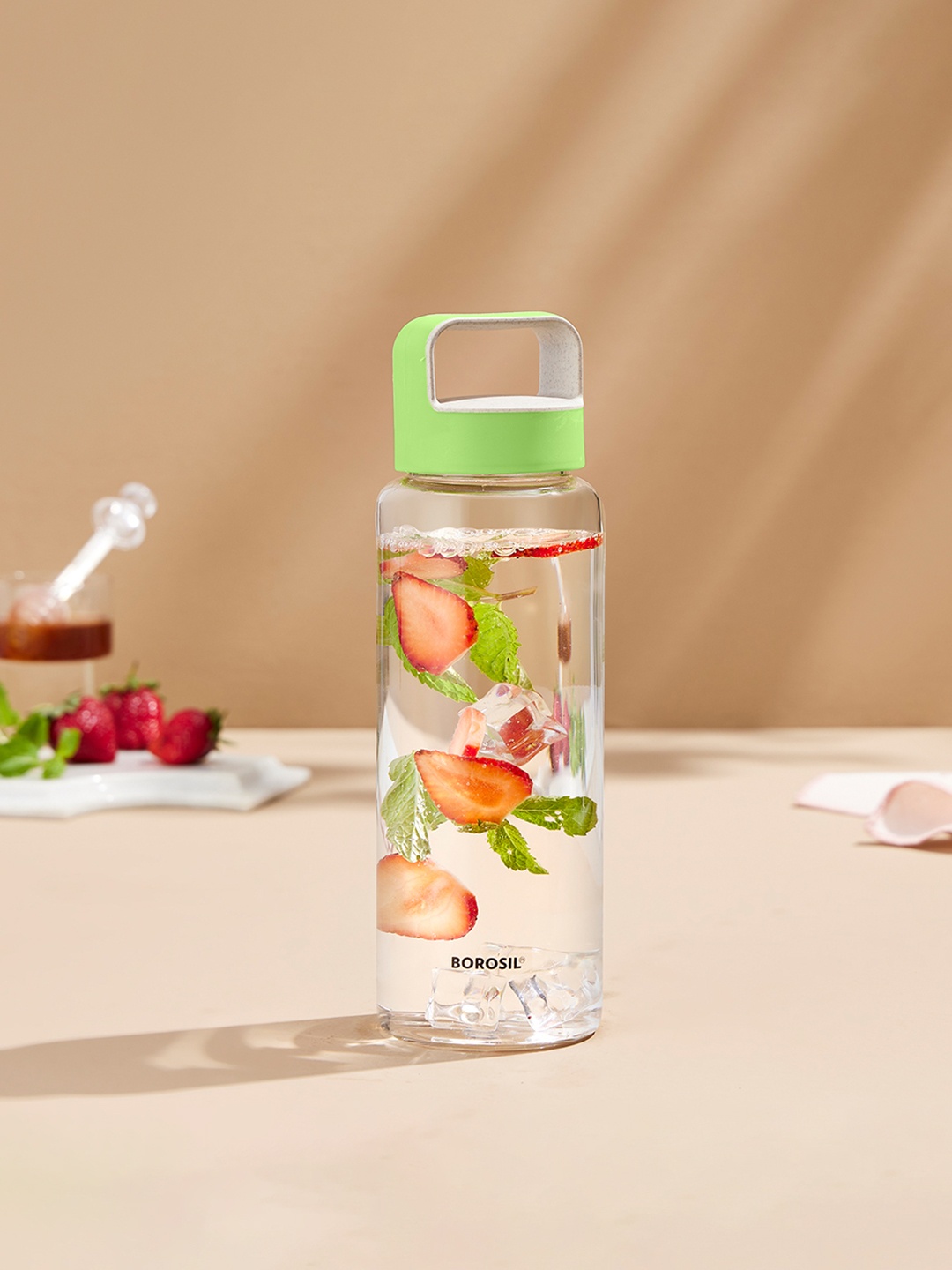 

Borosil Crysto Wide Mouth & Microwave Safe Regular Water Bottle With Lid 750 ml, Transparent