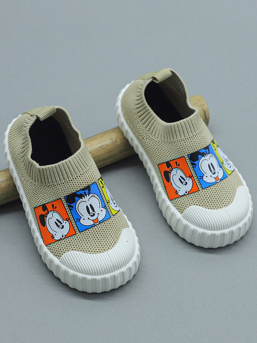 

FEETWELL SHOES Kids Brown Mickey Mouse Printed Slip-On Sneakers