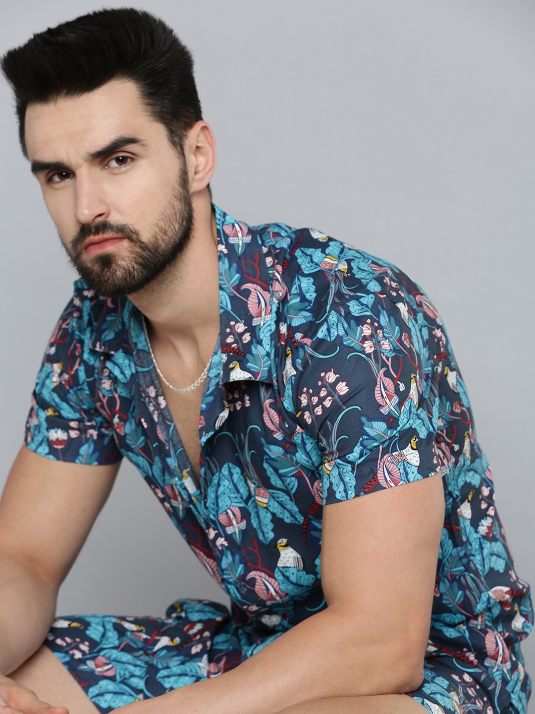 

SHOWOFF Men Teal Blue & Pink Abstract Printed Co-Ords